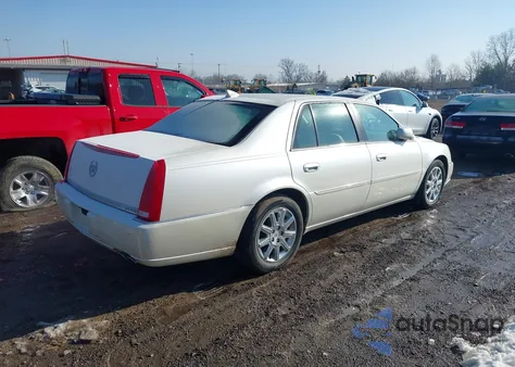 2011 Cadillac Dts Premium Collection z USA, uszkodzony, nr VIN 1G6KH5E60BU125901